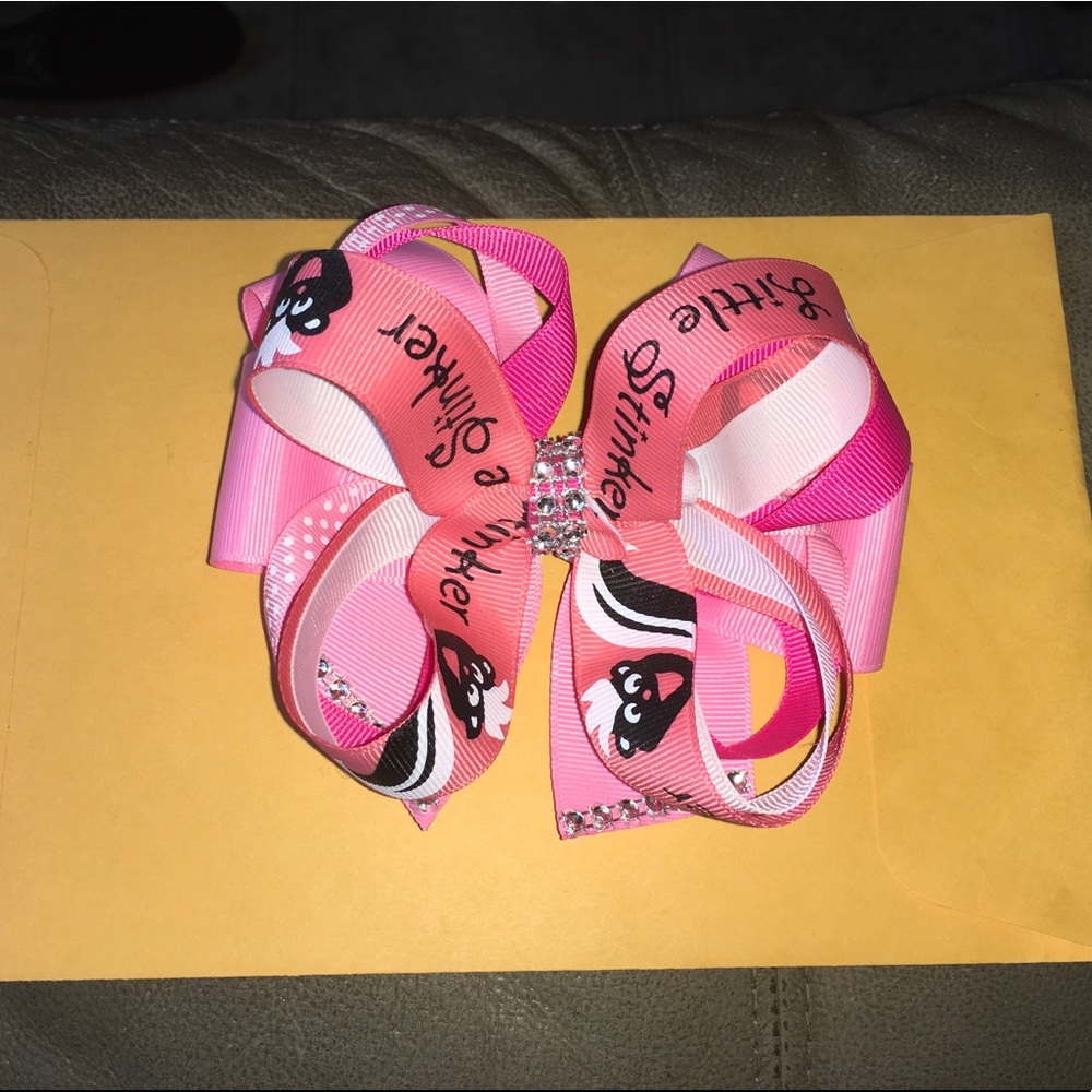 Little stinker hair bow